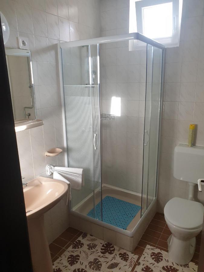 Anda Vendeghaz Otel Harkány Dış mekan fotoğraf