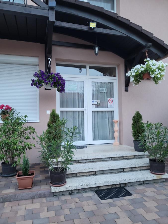 Anda Vendeghaz Otel Harkány Dış mekan fotoğraf